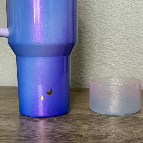 Target x Stanley x Wicked FlowState Quencher Tumbler 40oz Glinda For Good NWOT - Picture 8 of 11